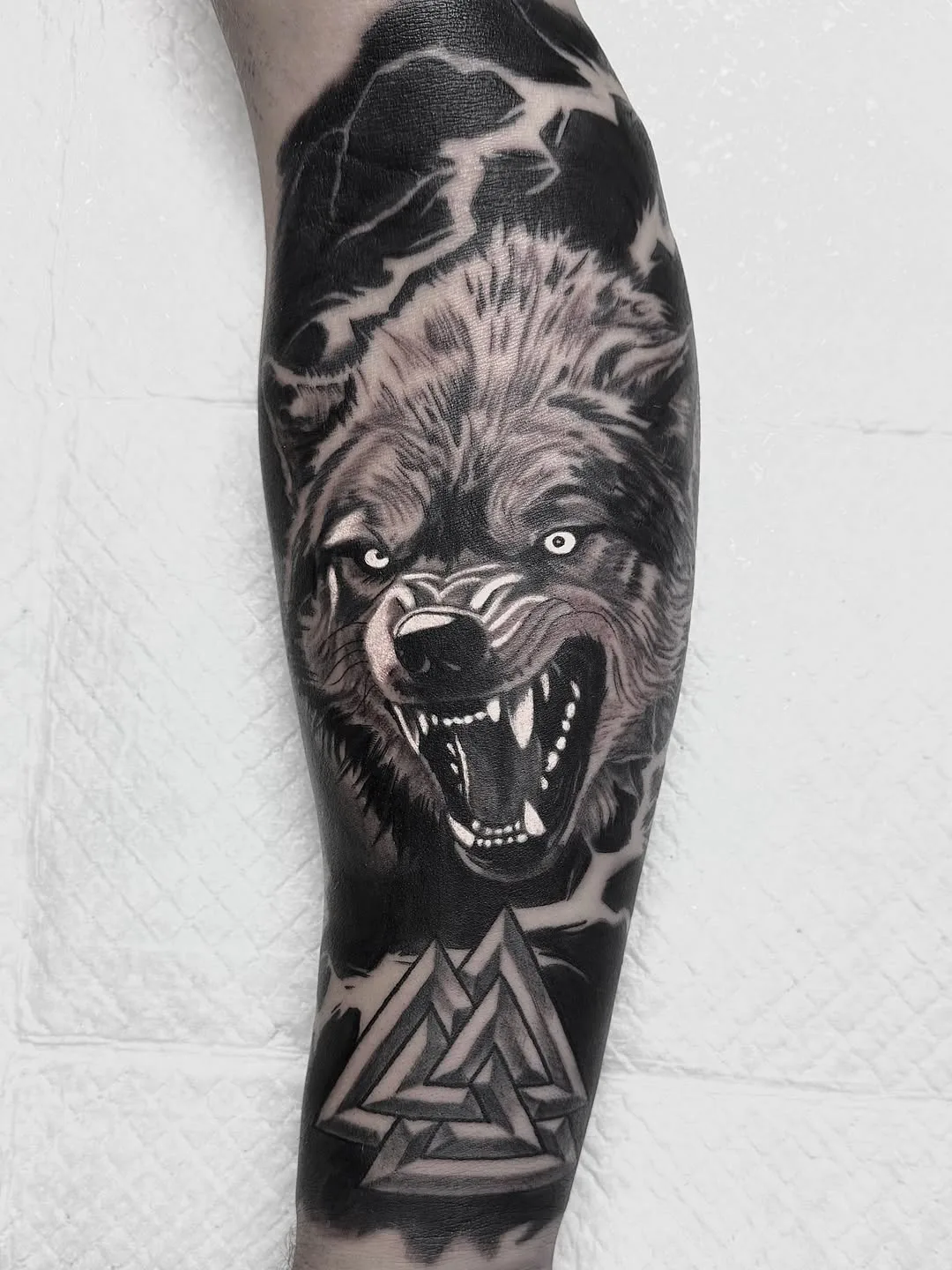 THE WOLF tattoo by Crouchy
